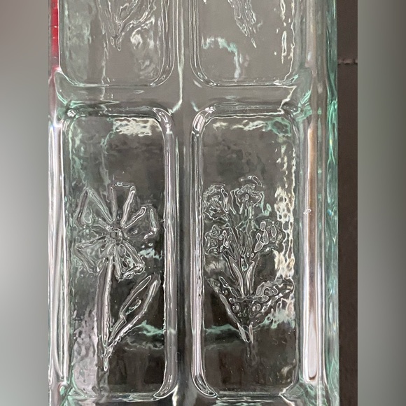 Bormioli Rocco Country Home Fiori Bottle~18-1/2-Ounce~Glass~Embossed Flowers~New - Picture 8 of 12